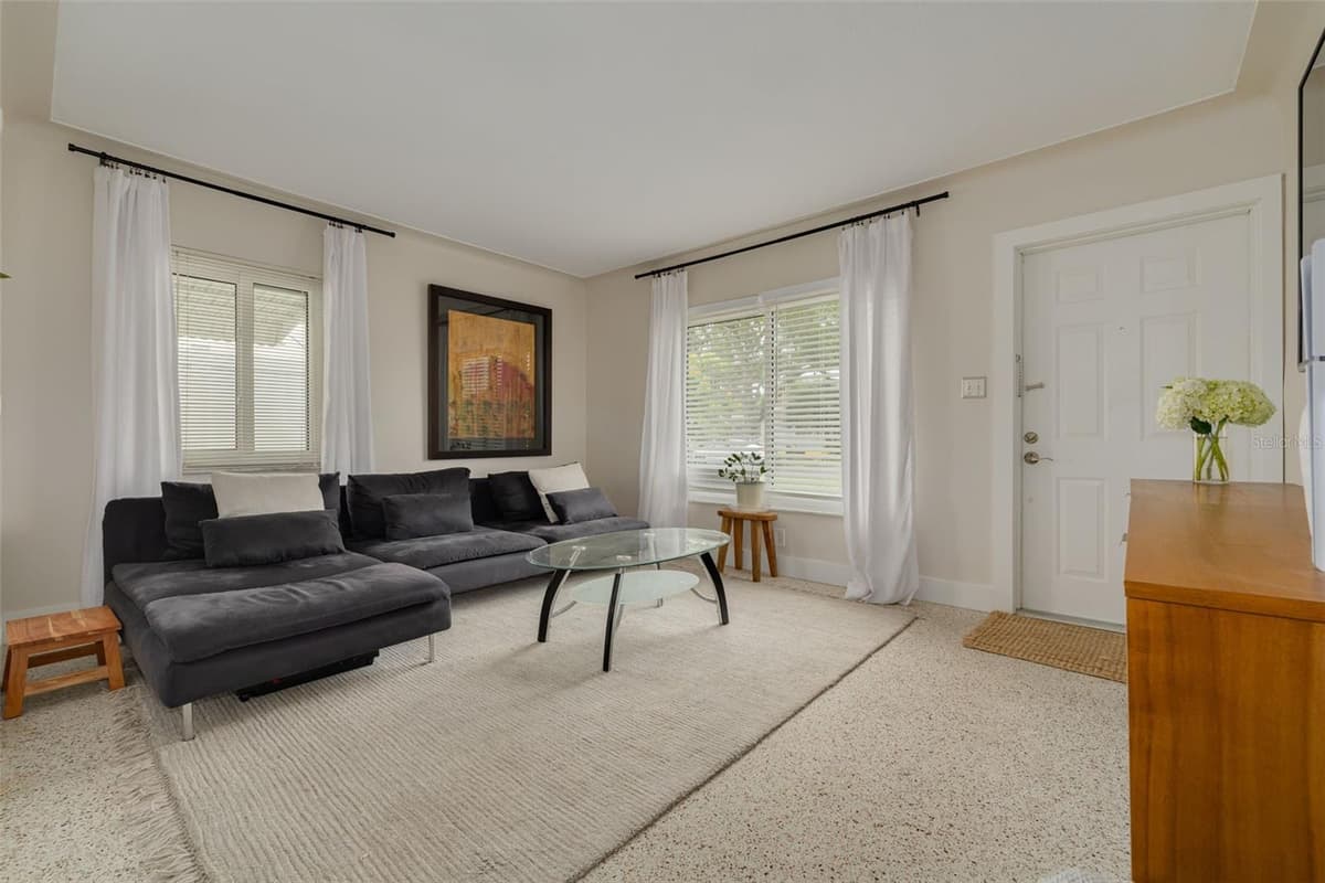 531 75TH AVENUE — photo 3 of 21