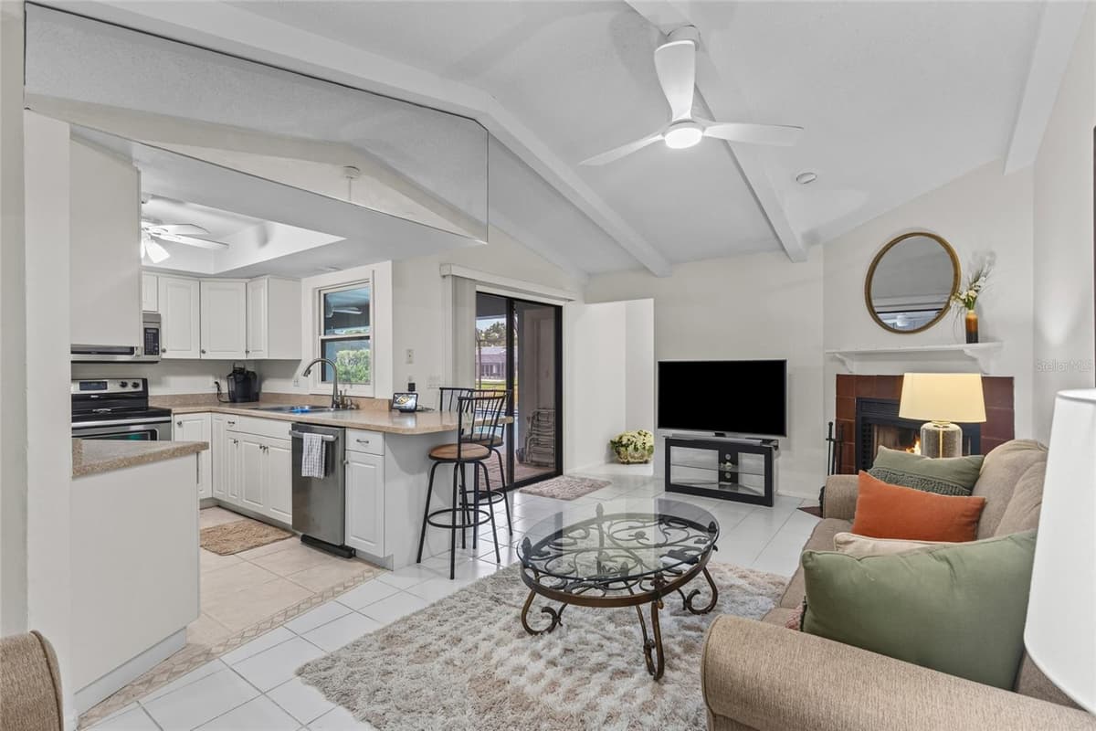 4308 PASADENA CIRCLE — photo 16 of 46