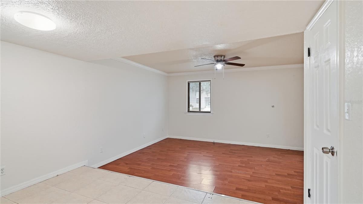 1412 OAK PLACE — photo 11 of 29
