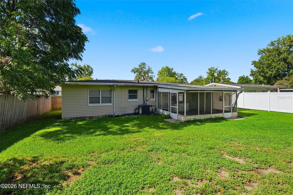 5239 GLENWOOD AVENUE — photo 33 of 37