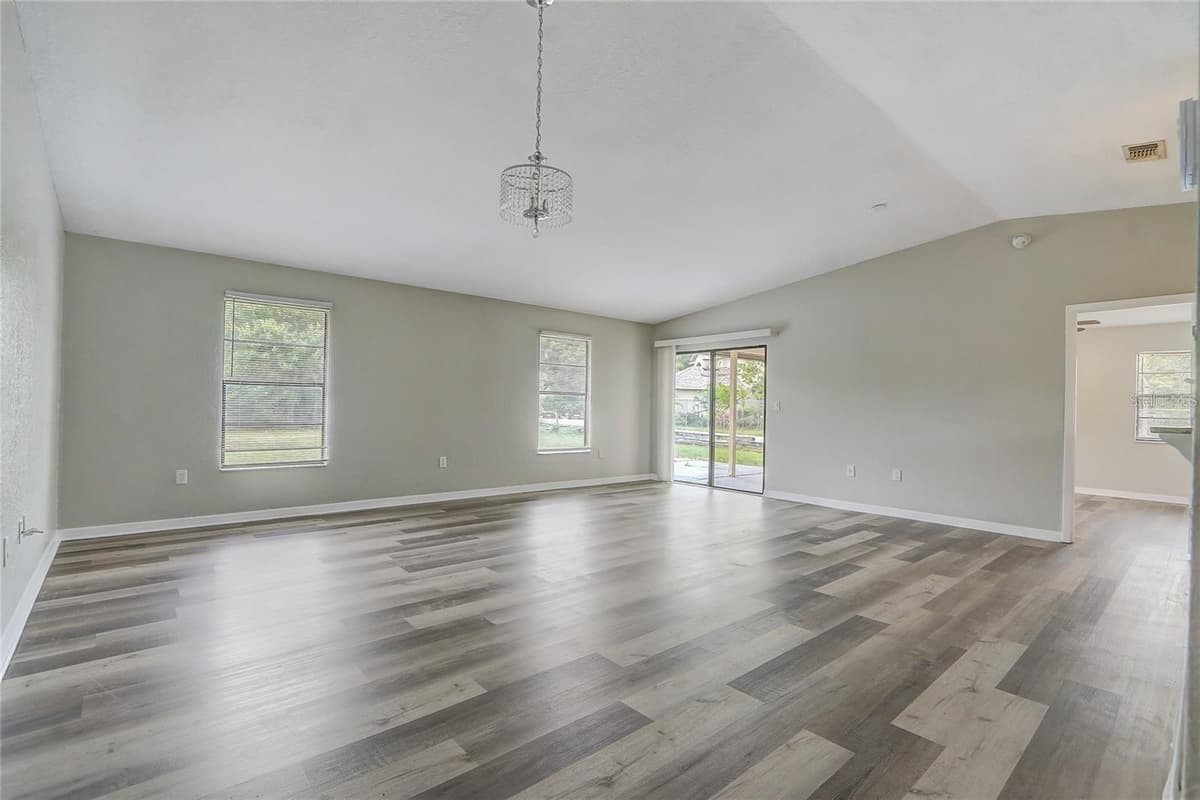 104 TURIN WAY — photo 5 of 25