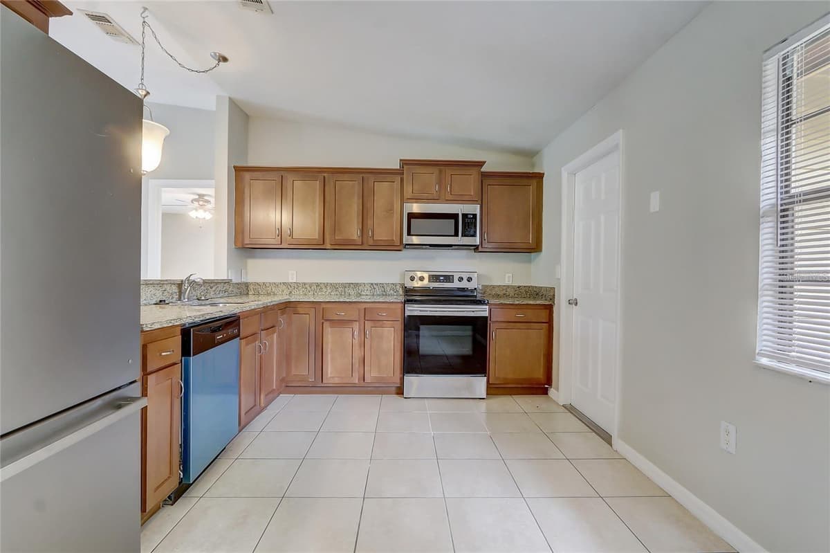 104 TURIN WAY — photo 9 of 25