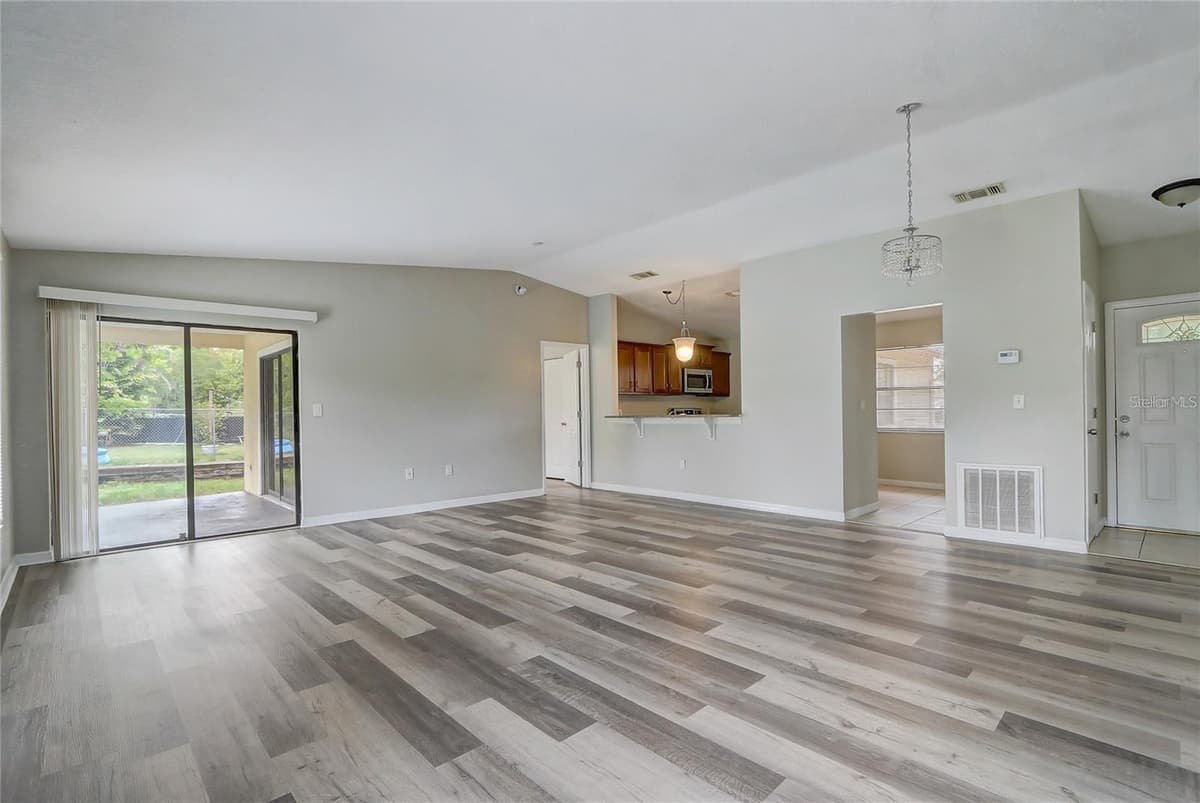 104 TURIN WAY — photo 6 of 25