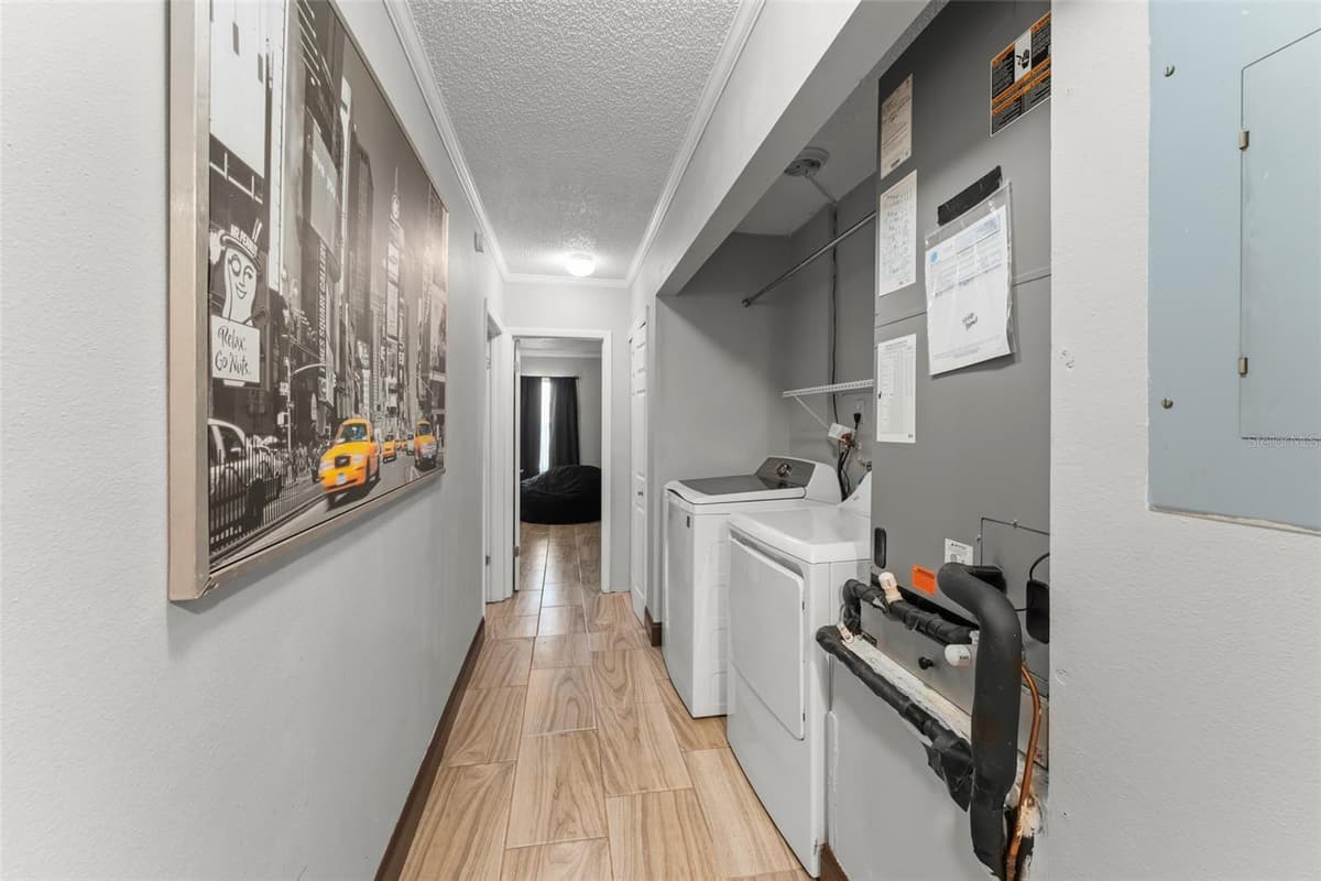 961 MILLENBECK AVENUE — photo 24 of 36