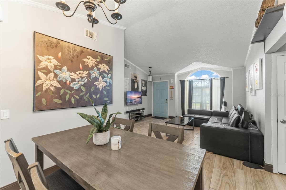 961 MILLENBECK AVENUE — photo 8 of 36