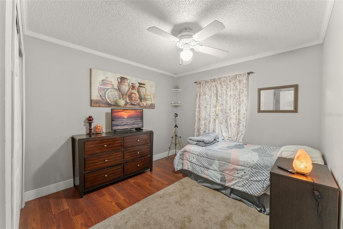 961 MILLENBECK AVENUE — photo 17 of 36