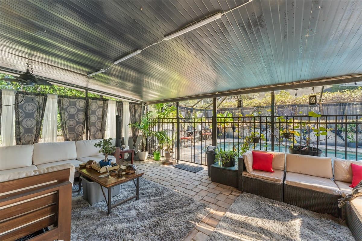 961 MILLENBECK AVENUE — photo 28 of 36