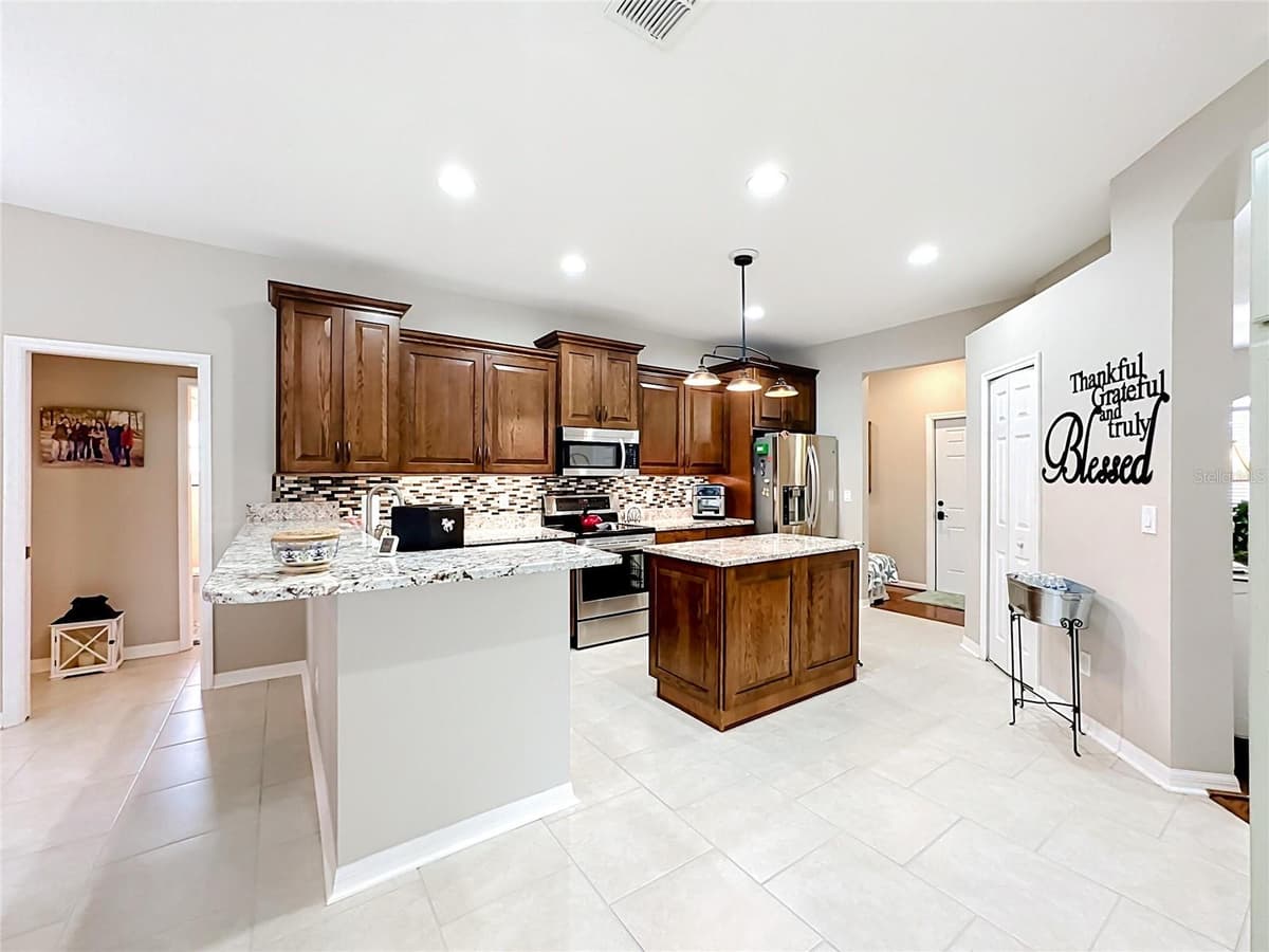 6161 BOBBY JONES COURT — photo 18 of 54