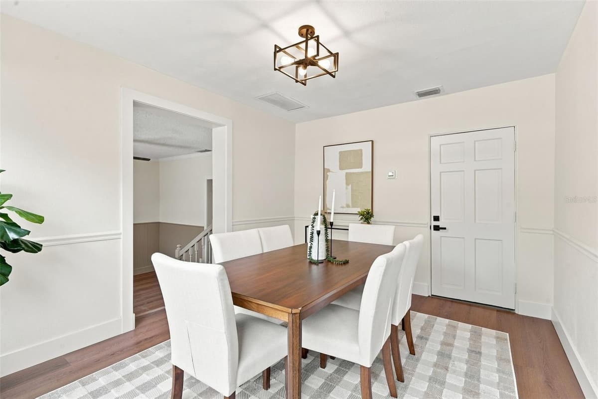 2506 DELANEY AVENUE — photo 11 of 41