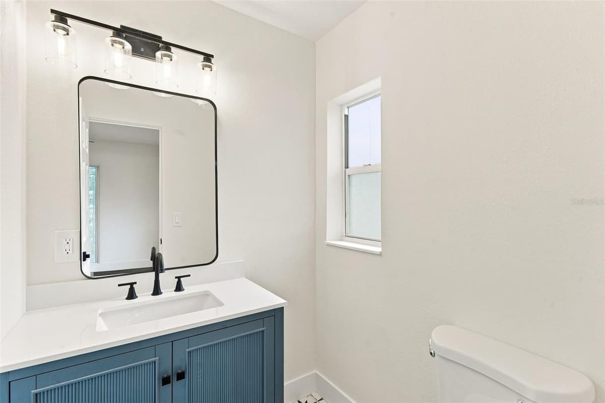 2506 DELANEY AVENUE — photo 26 of 41