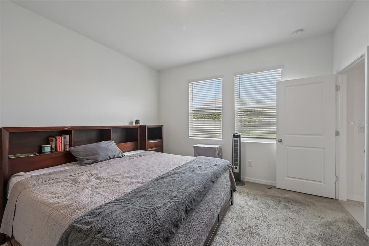 5518 LOS ROBLES COURT — photo 14 of 36