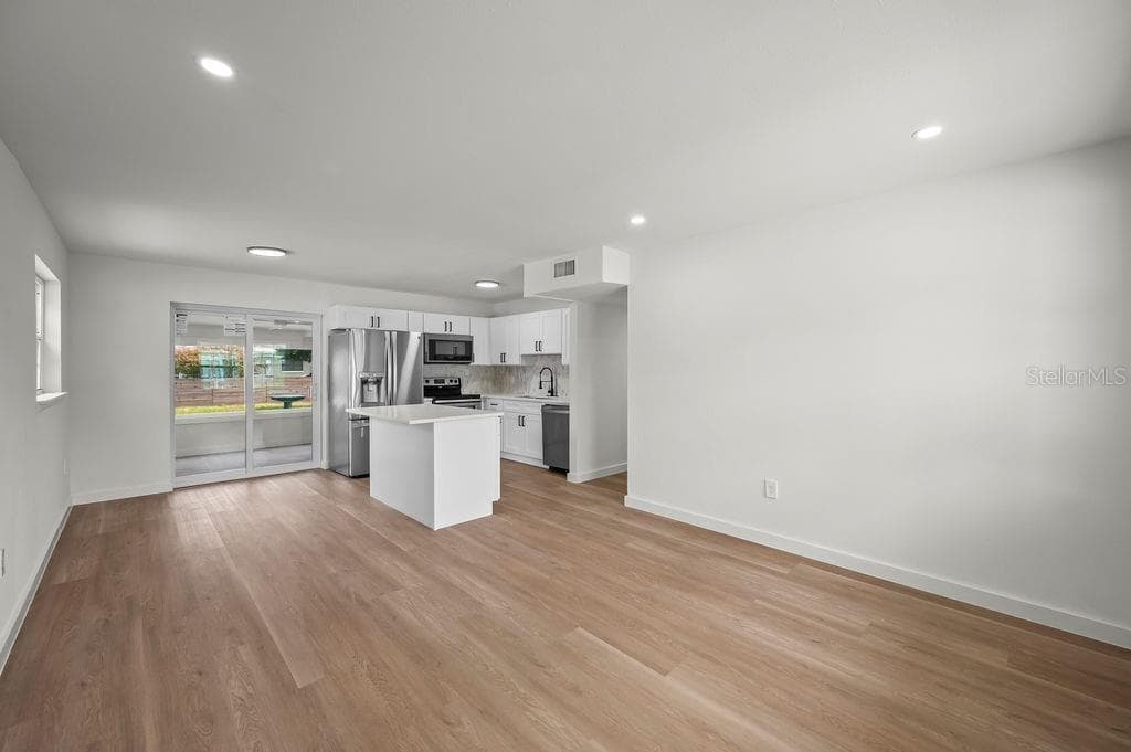 2204 SHELBY DRIVE — photo 12 of 25