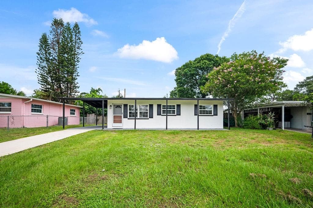 2204 SHELBY DRIVE — photo 1 of 25