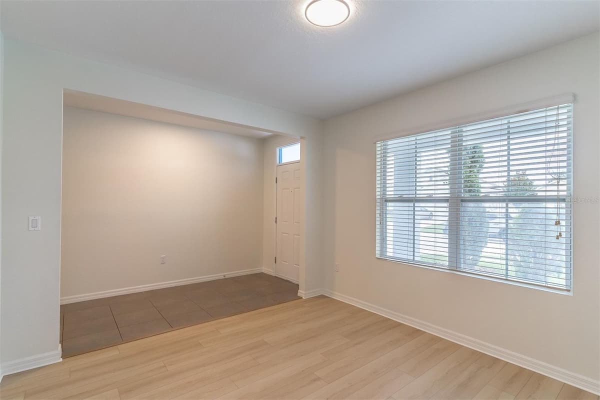 857 SHEEN CIRCLE — photo 13 of 56