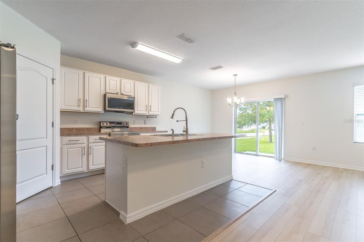 857 SHEEN CIRCLE — photo 14 of 56