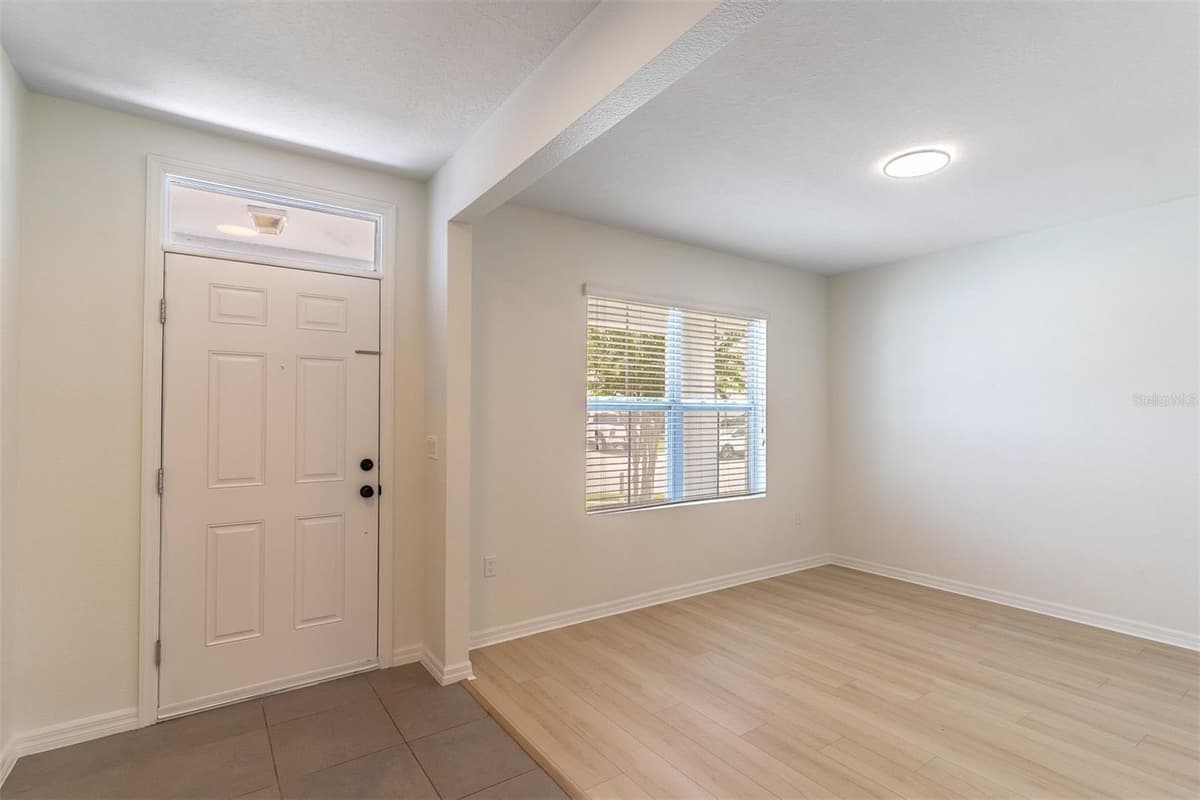 857 SHEEN CIRCLE — photo 9 of 56