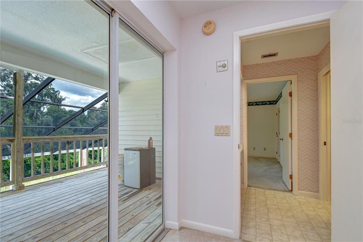 914 MILLER ROAD — photo 32 of 51