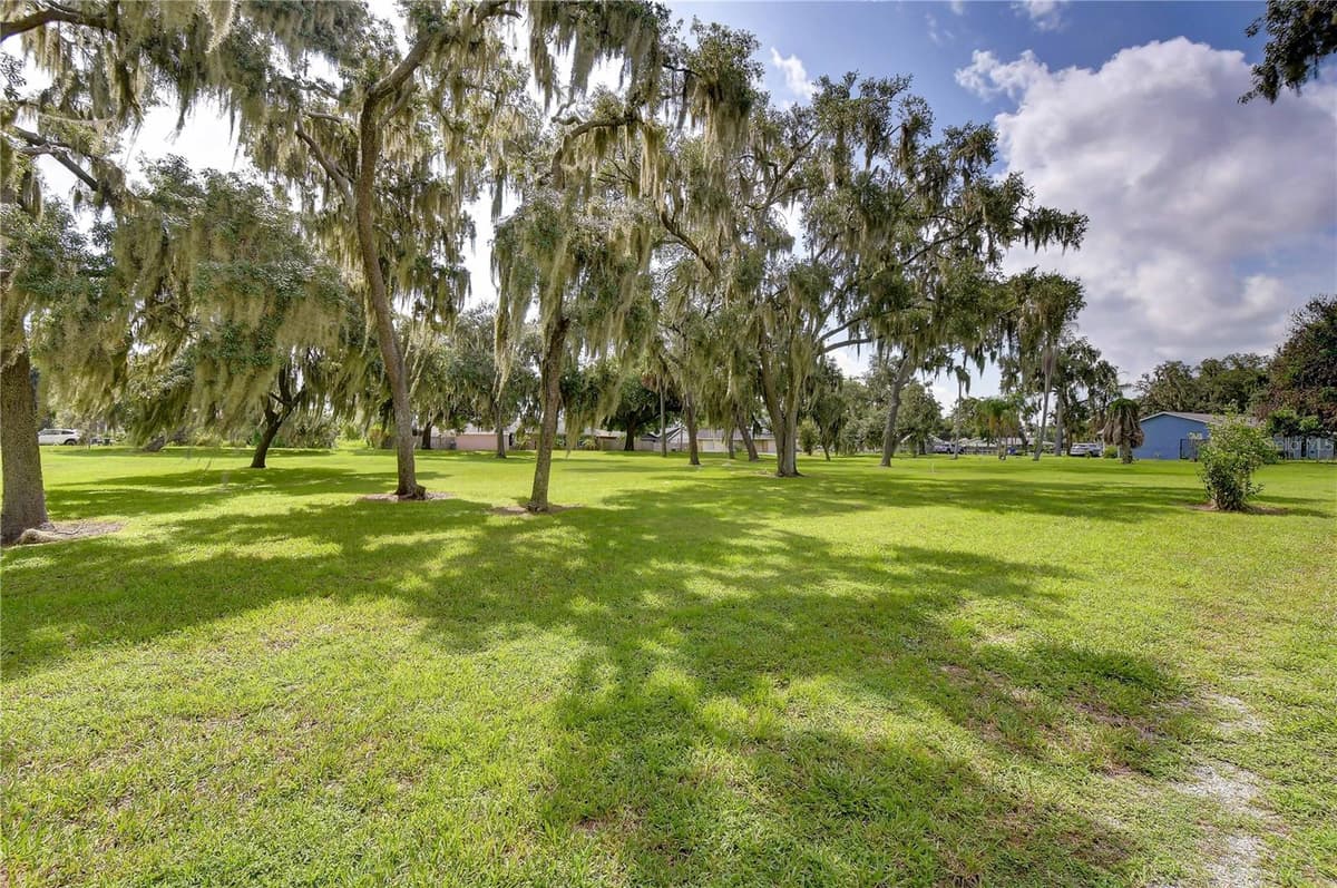 914 MILLER ROAD — photo 44 of 51
