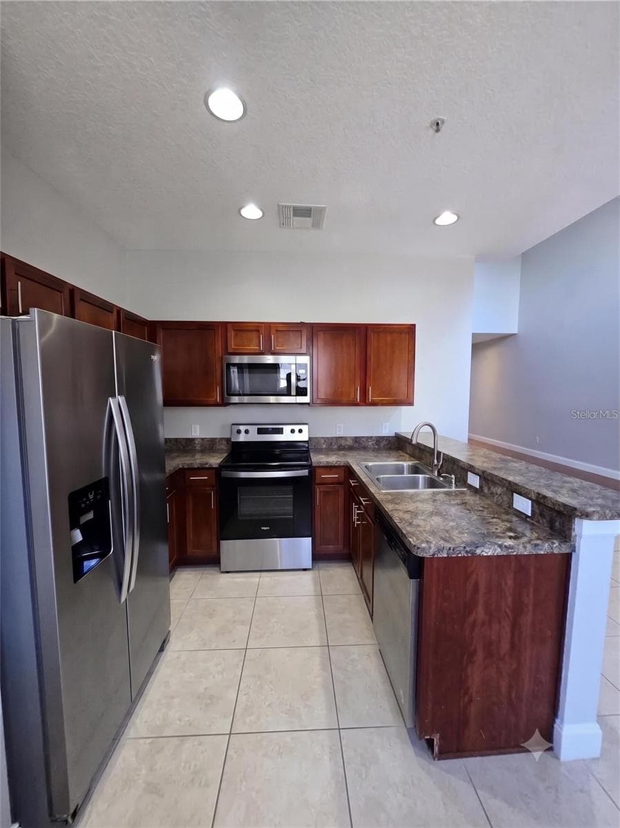 10158 RIDGEBLOOM AVENUE — photo 6 of 14