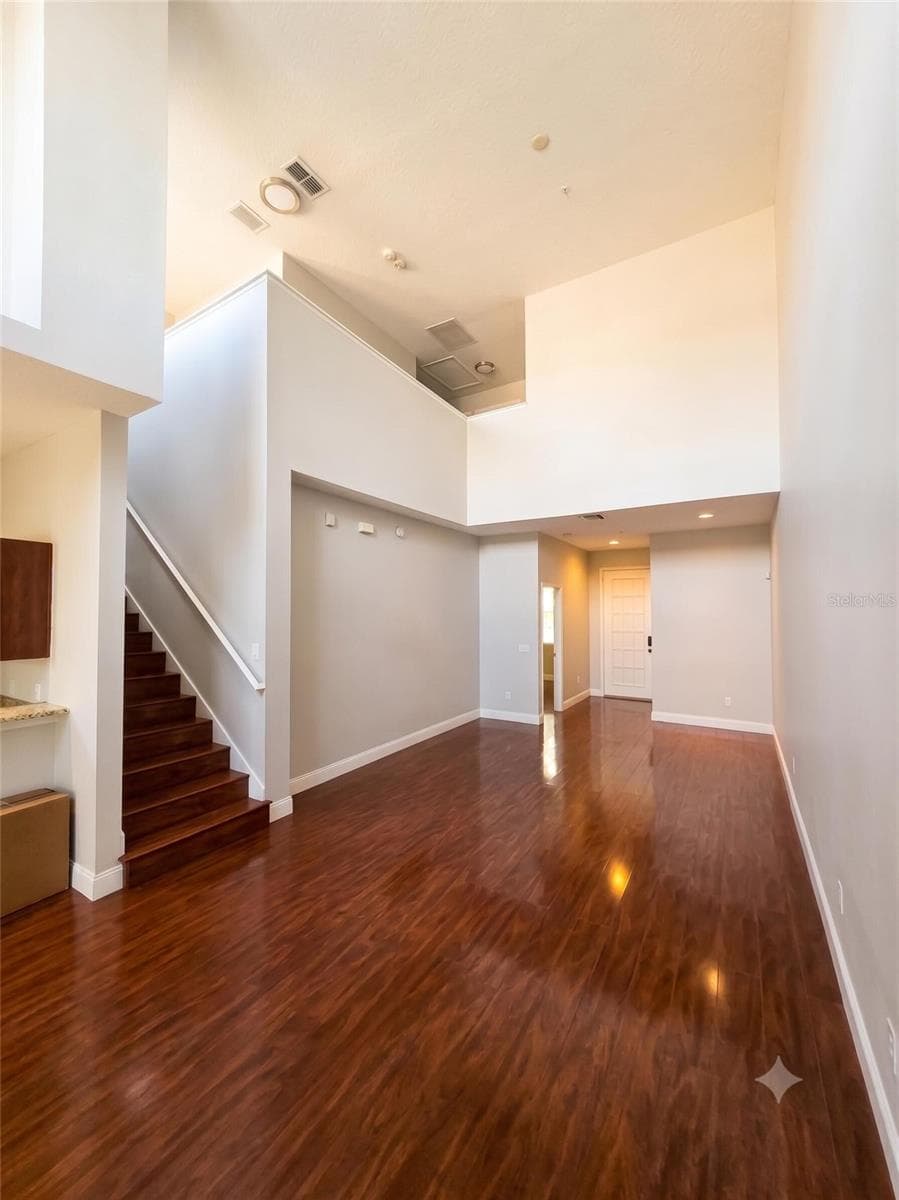10158 RIDGEBLOOM AVENUE — photo 3 of 14