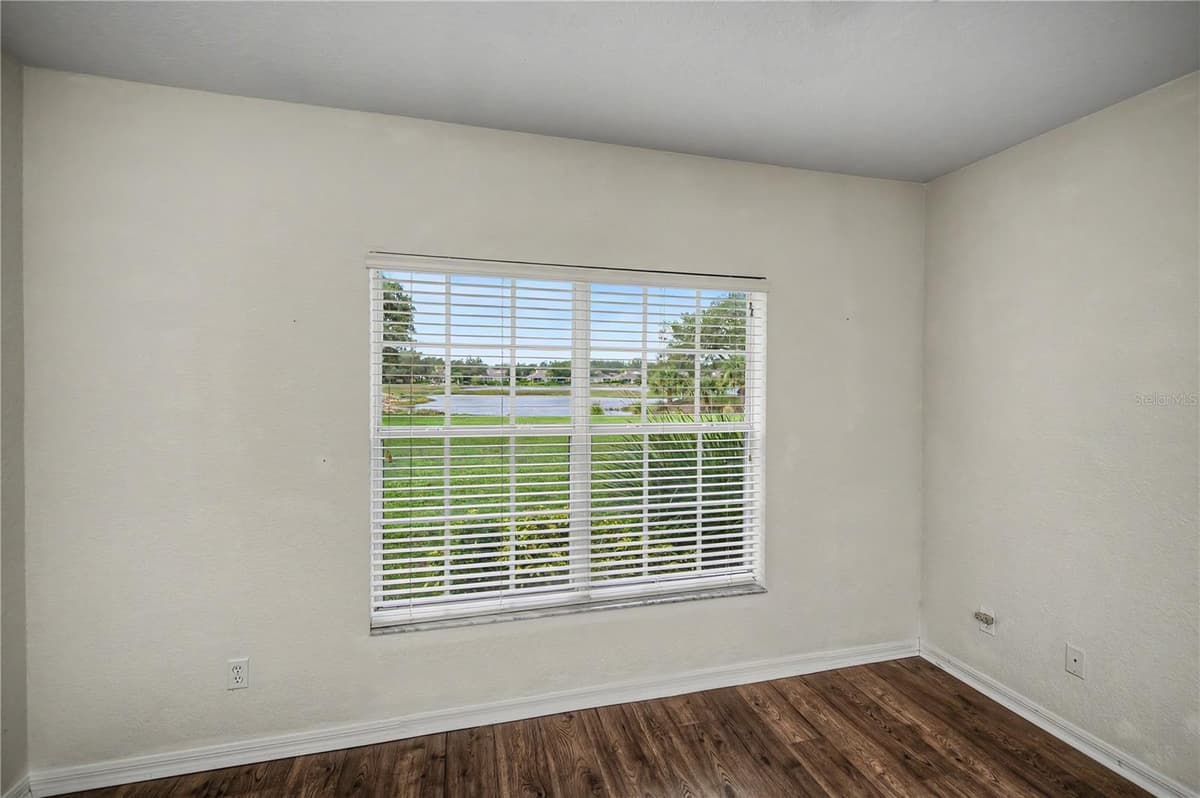 19355 WATER OAK DRIVE — photo 37 of 92