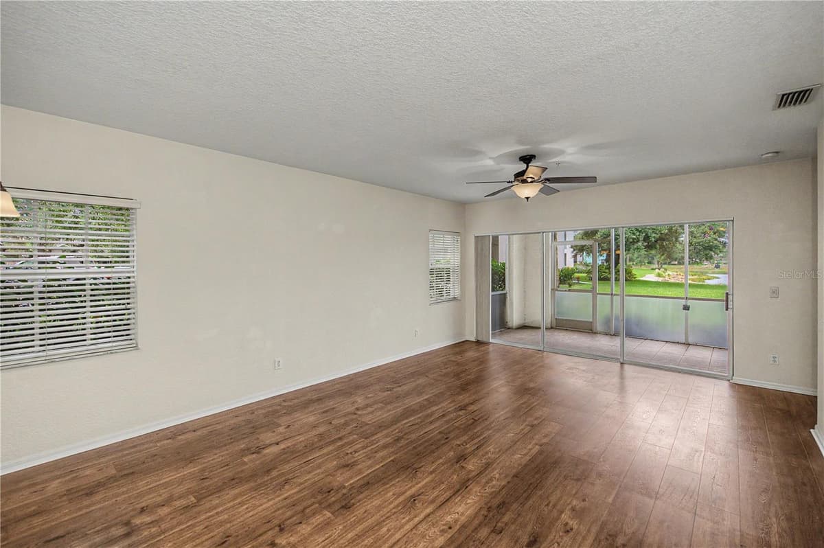 19355 WATER OAK DRIVE — photo 13 of 92
