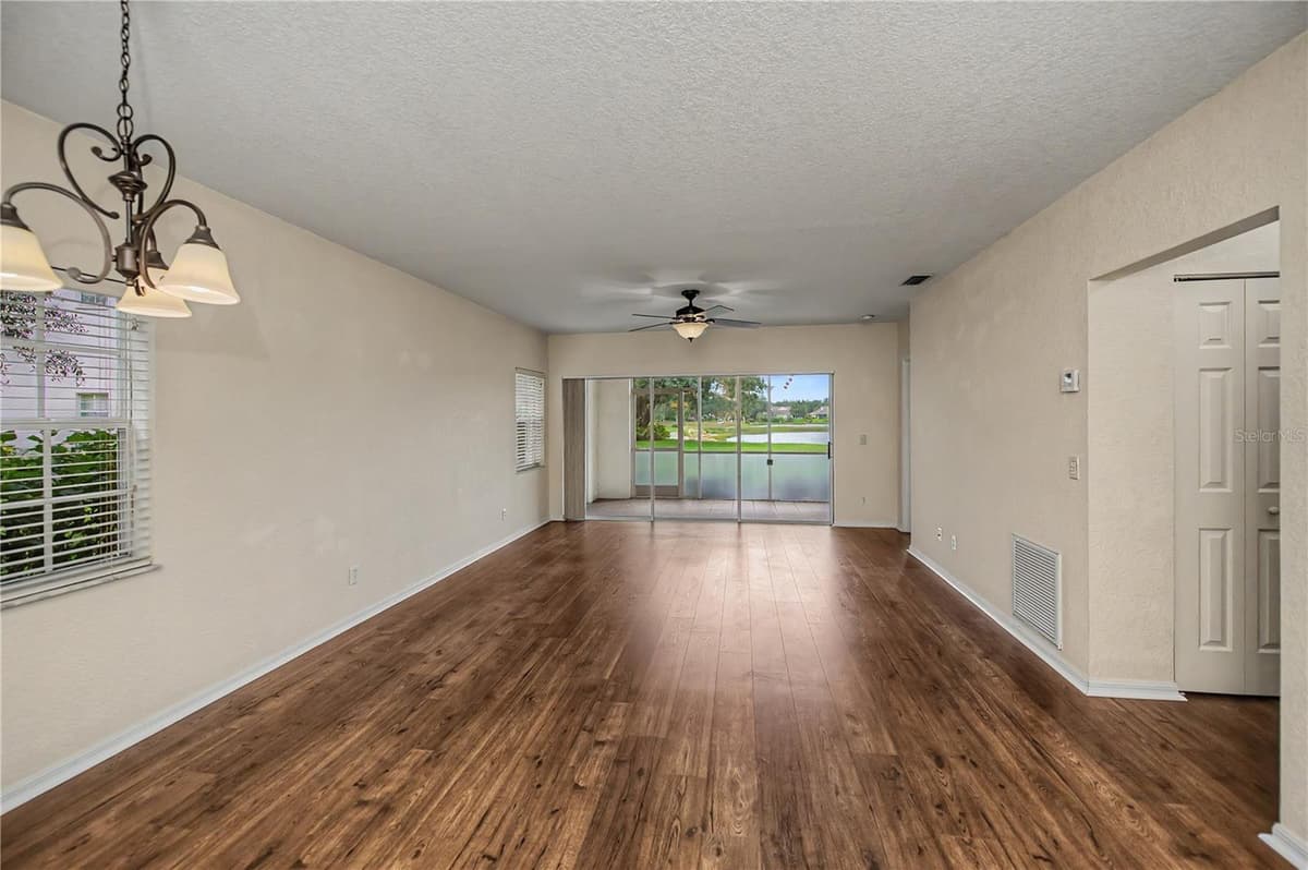 19355 WATER OAK DRIVE — photo 16 of 92