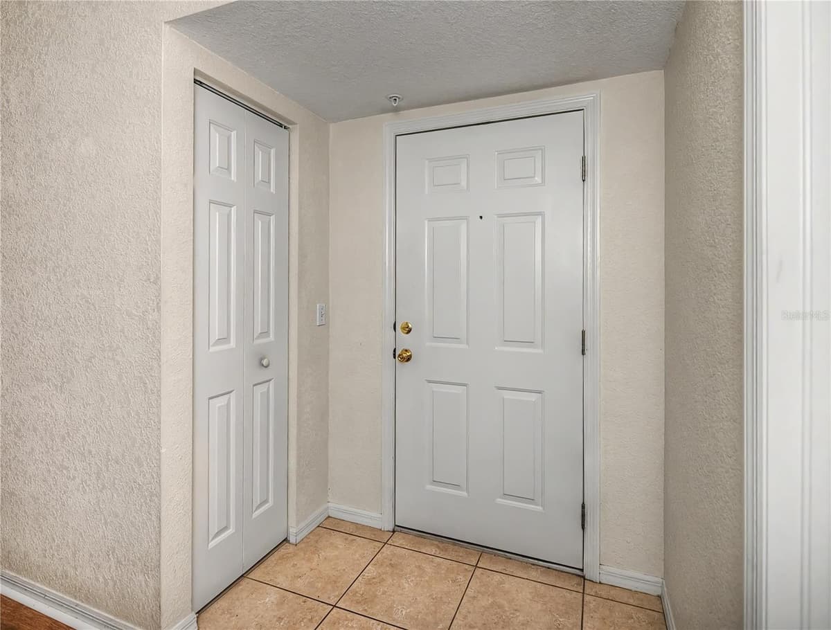 19355 WATER OAK DRIVE — photo 11 of 92