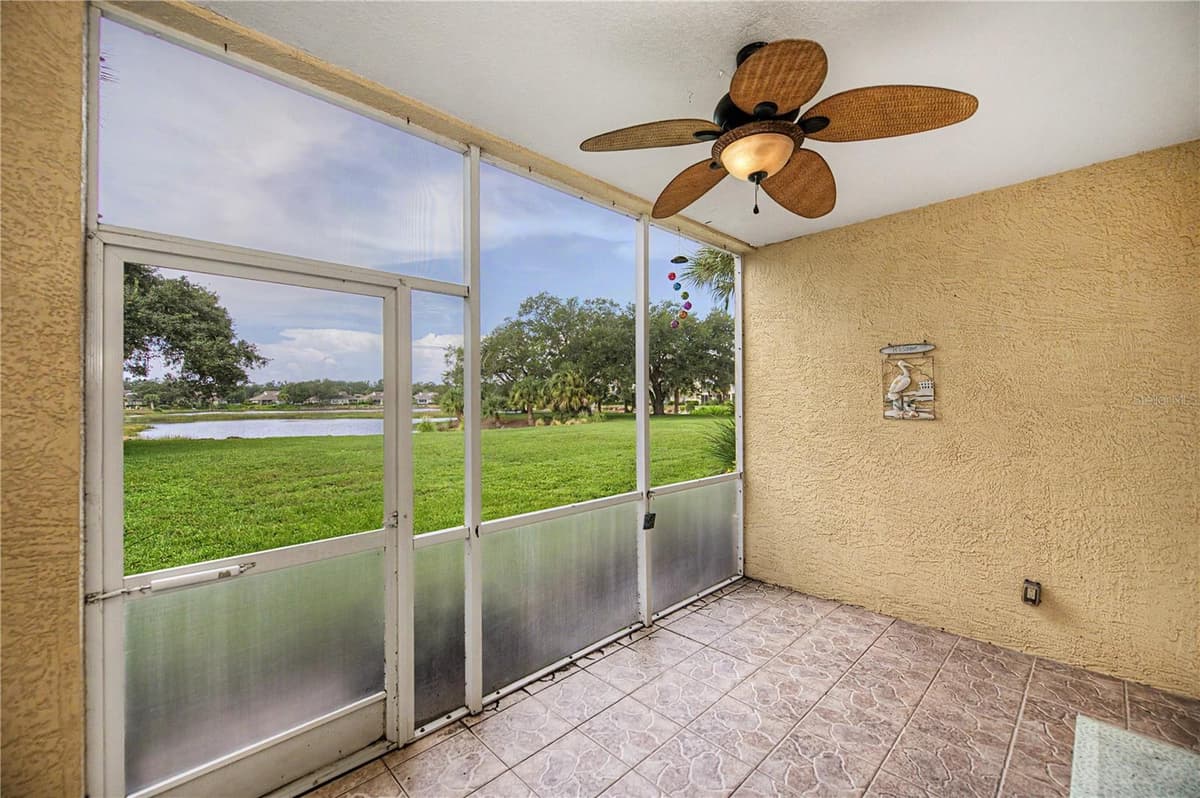 19355 WATER OAK DRIVE — photo 47 of 92