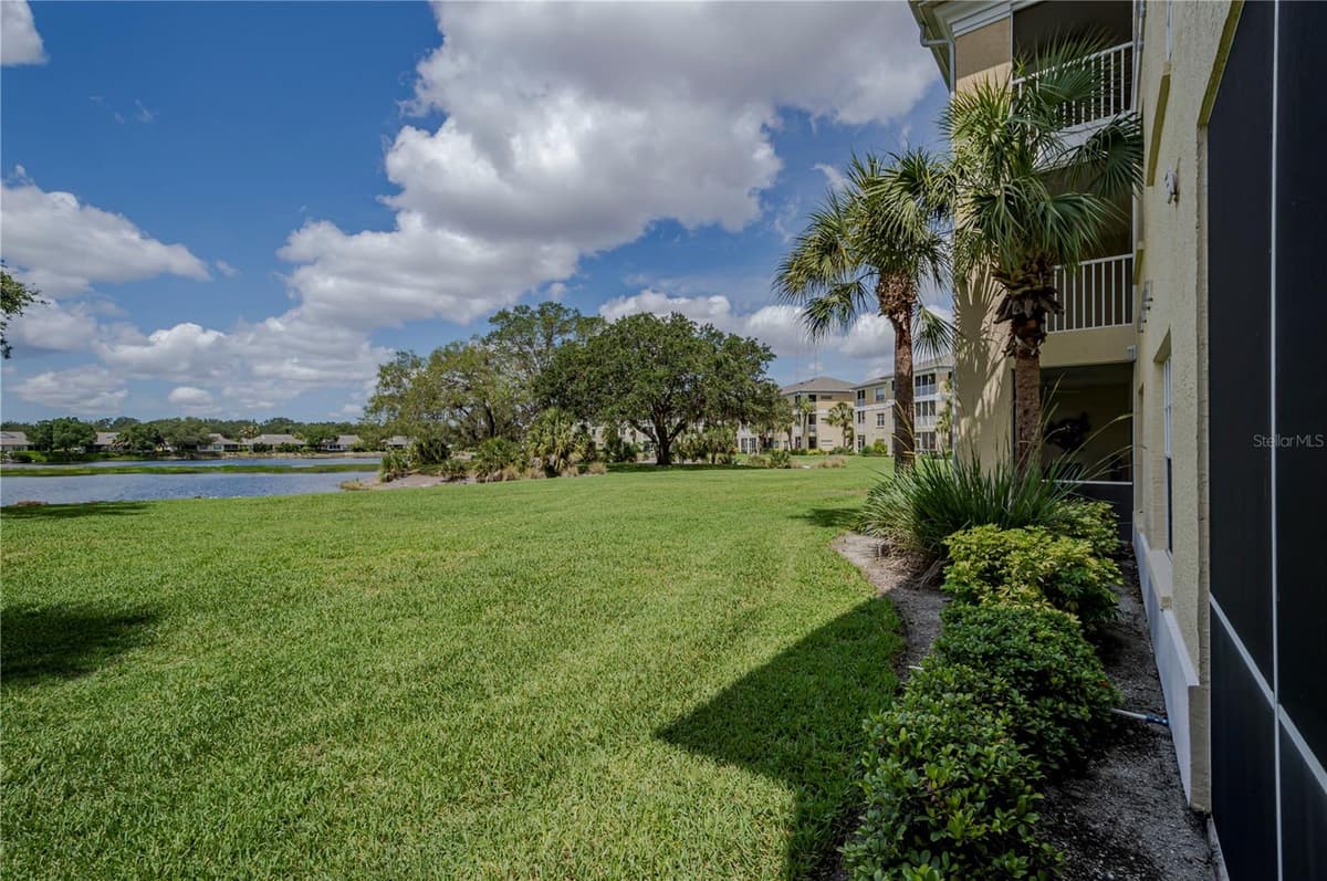 19355 WATER OAK DRIVE — photo 56 of 92