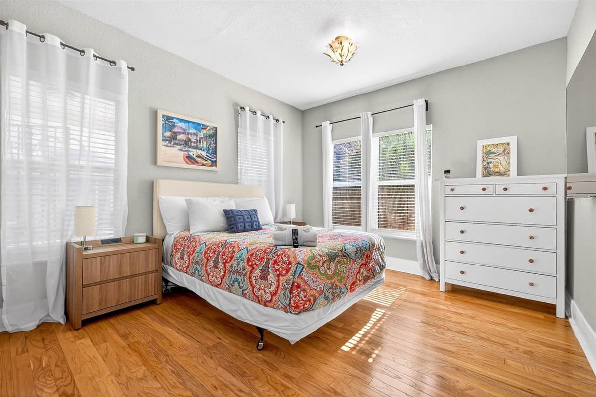 2705 POPLAR AVENUE — photo 24 of 54