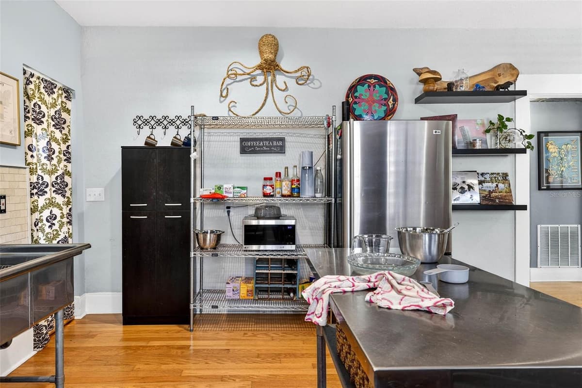 2705 POPLAR AVENUE — photo 19 of 54
