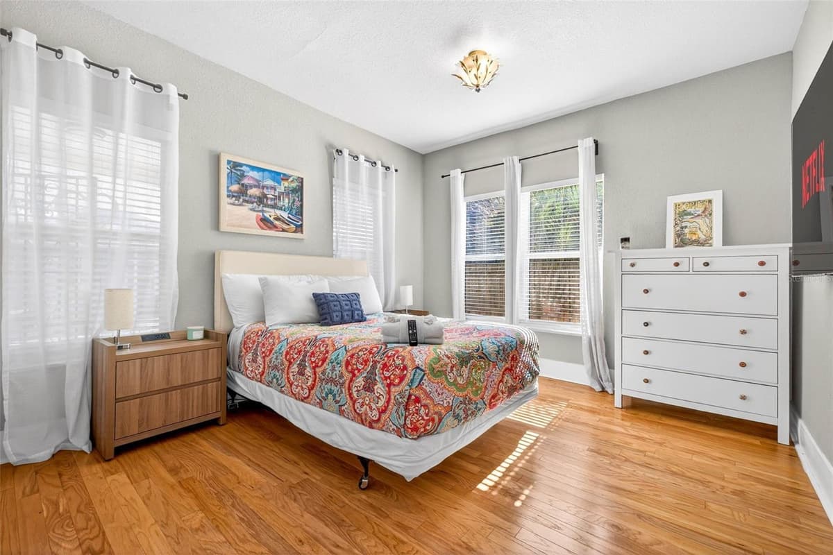 2705 POPLAR AVENUE — photo 25 of 54