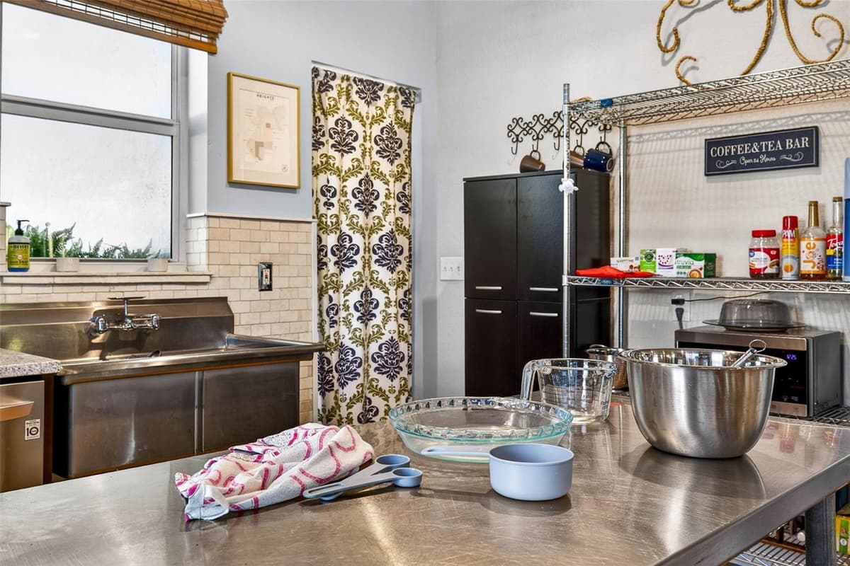 2705 POPLAR AVENUE — photo 21 of 54