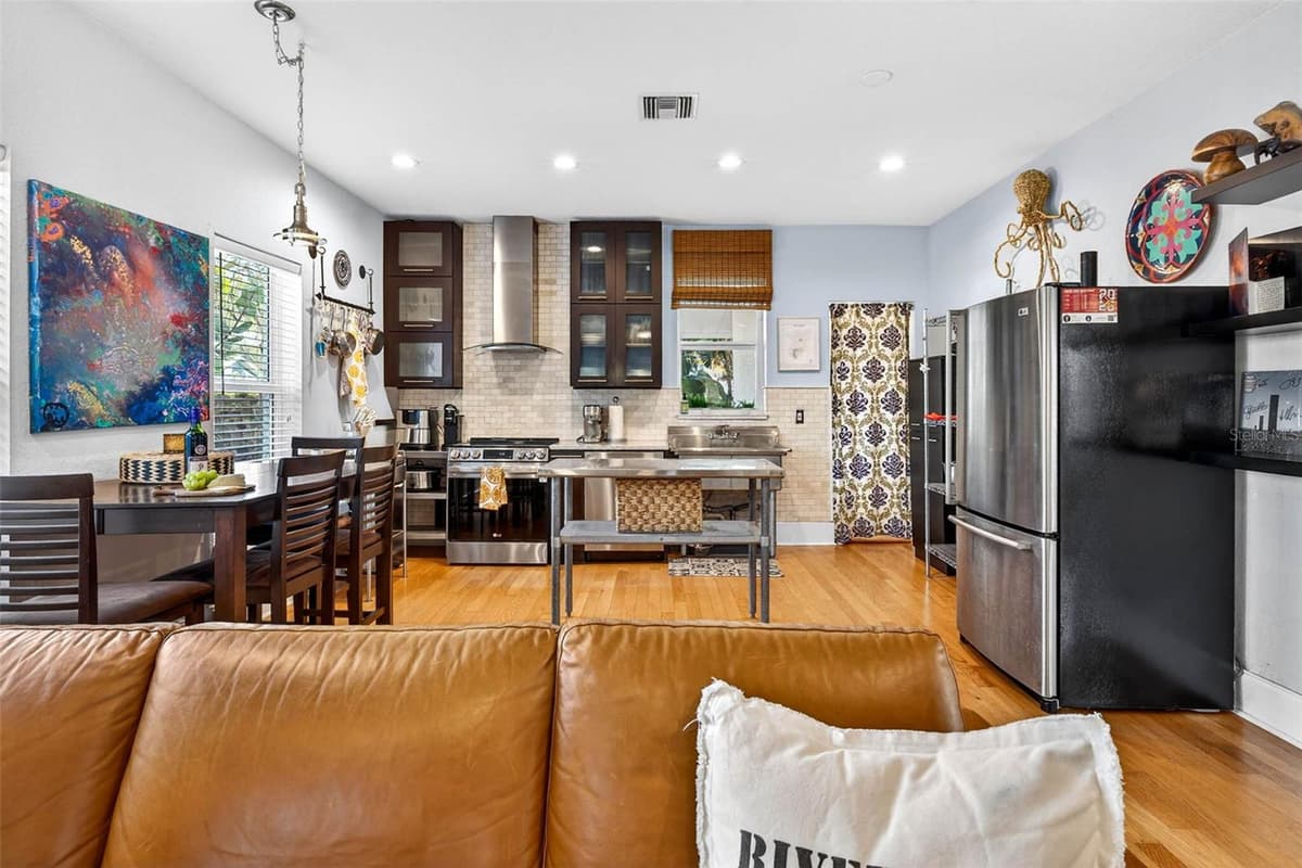2705 POPLAR AVENUE — photo 13 of 54