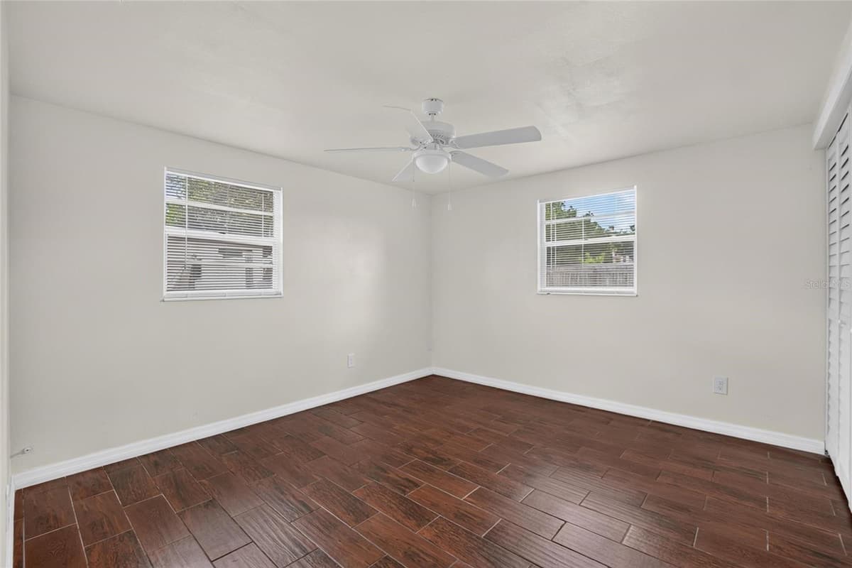 4706 87TH STREET — photo 12 of 23