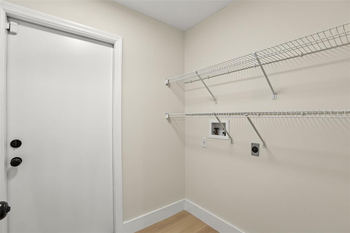 638 TALL OAKS TERRACE — photo 30 of 44