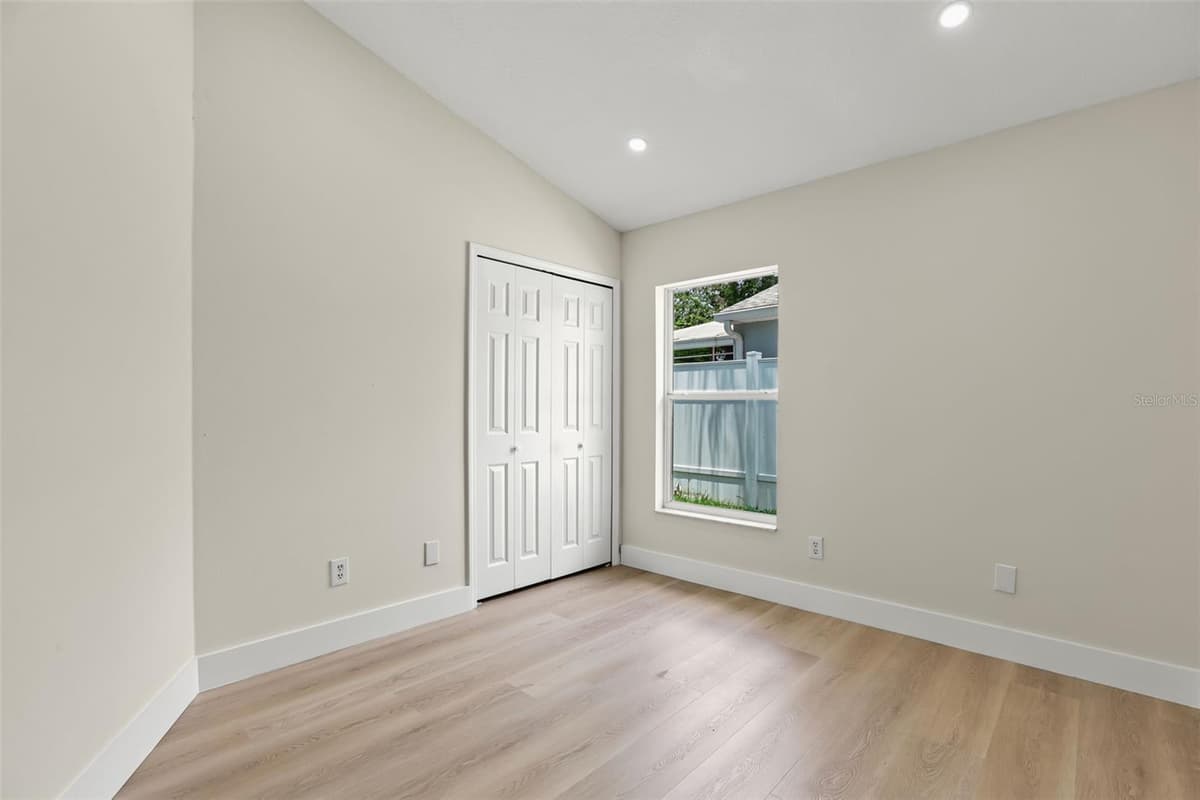 638 TALL OAKS TERRACE — photo 32 of 44