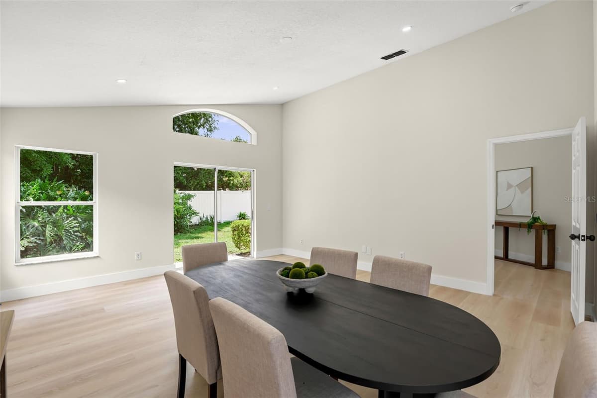 638 TALL OAKS TERRACE — photo 15 of 44