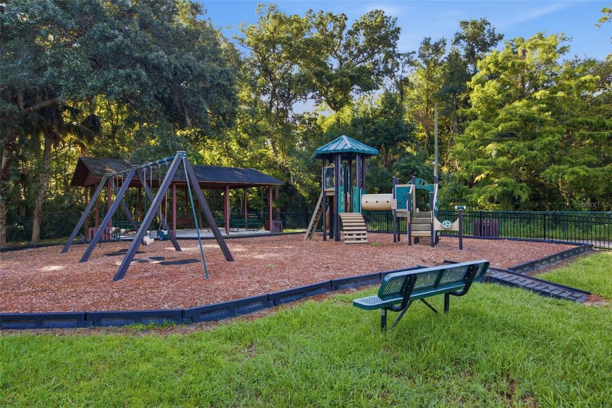 638 TALL OAKS TERRACE — photo 40 of 44
