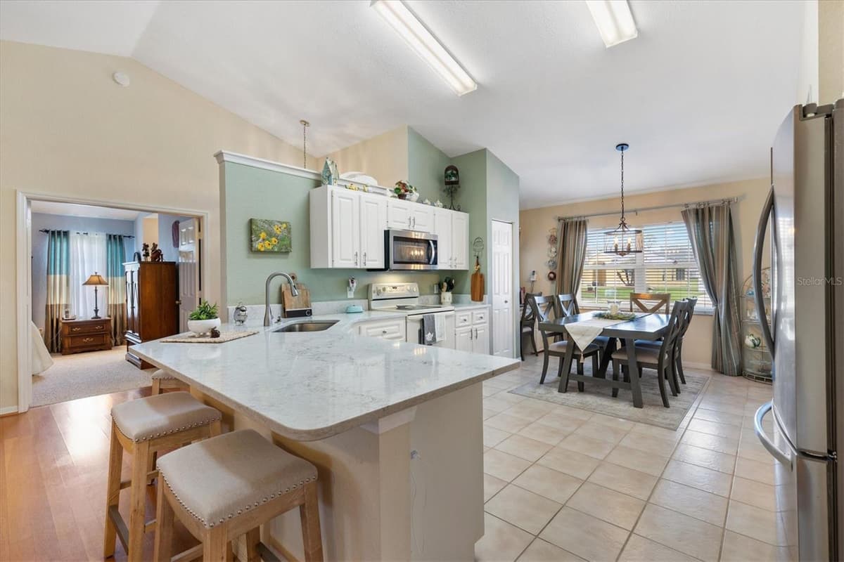 11736 176TH PLACE ROAD — photo 8 of 52