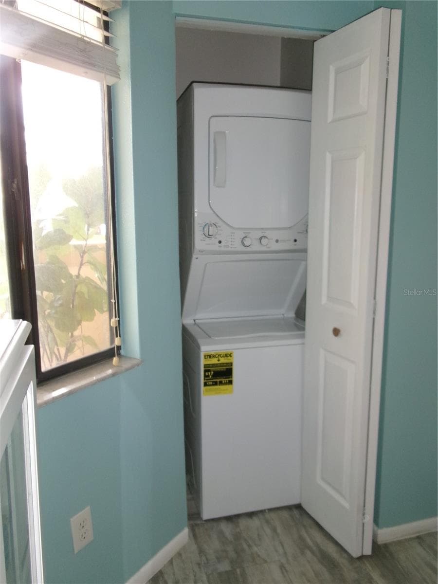 4324 MIDDLEBROOK ROAD — photo 6 of 40