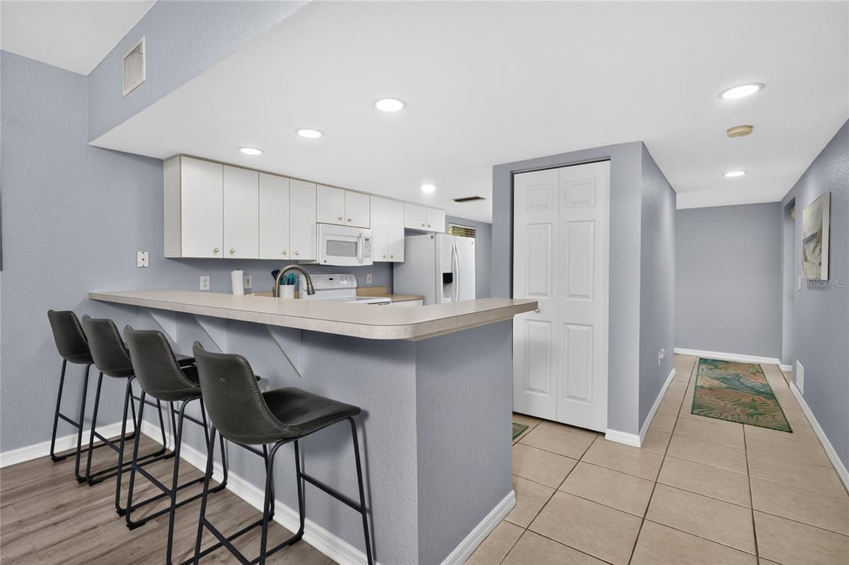 9500 FIDDLERS GREEN CIRCLE — photo 10 of 57