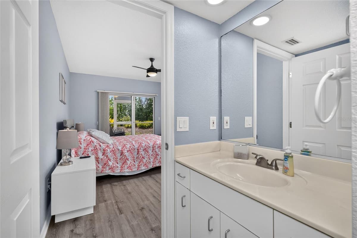 9500 FIDDLERS GREEN CIRCLE — photo 28 of 57