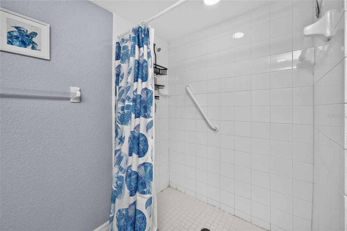 9500 FIDDLERS GREEN CIRCLE — photo 22 of 57
