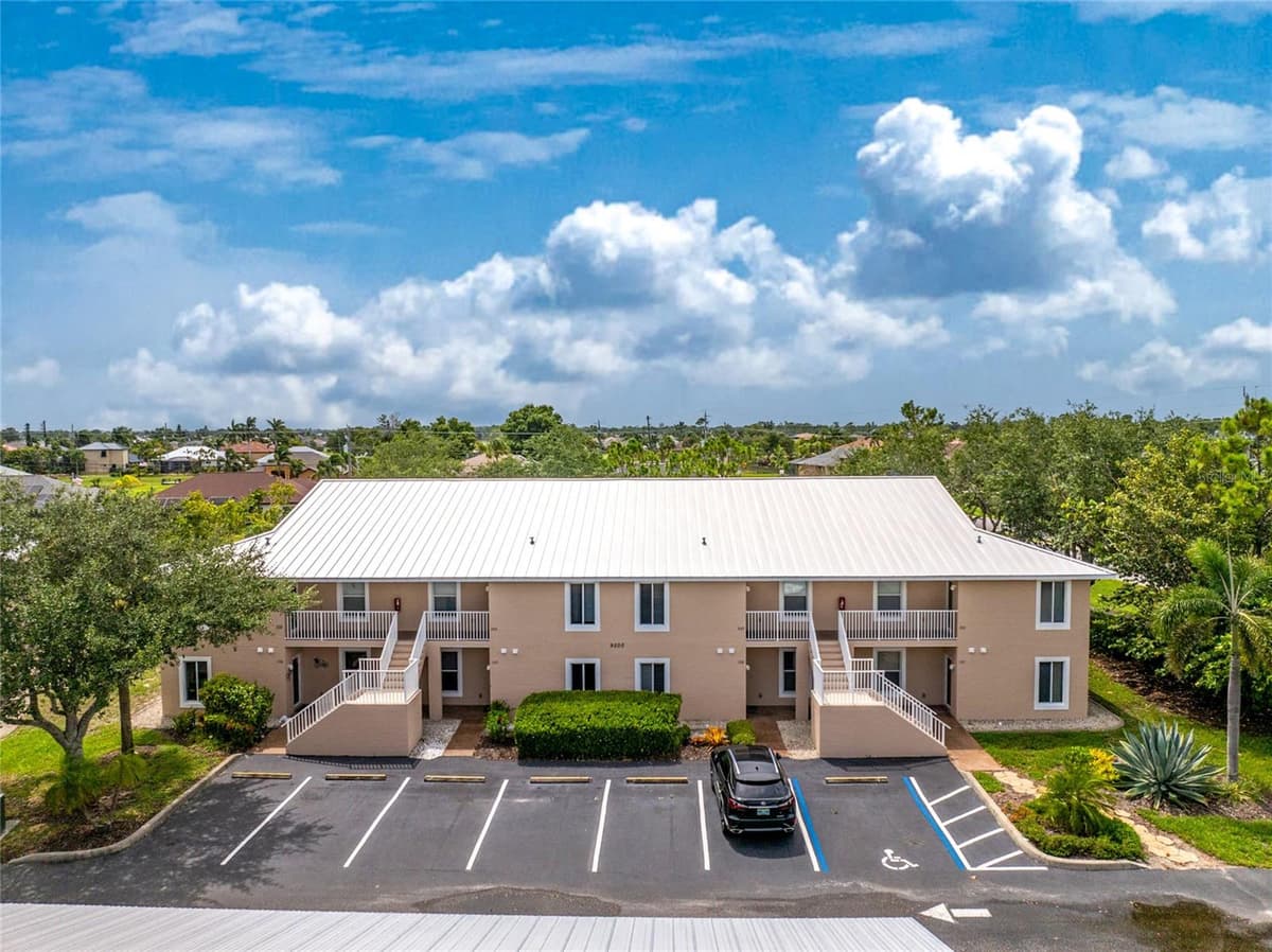 9500 FIDDLERS GREEN CIRCLE — photo 44 of 57