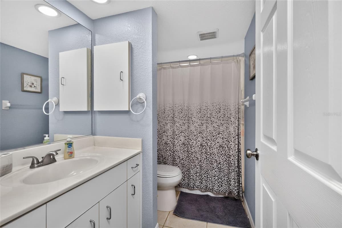9500 FIDDLERS GREEN CIRCLE — photo 26 of 57