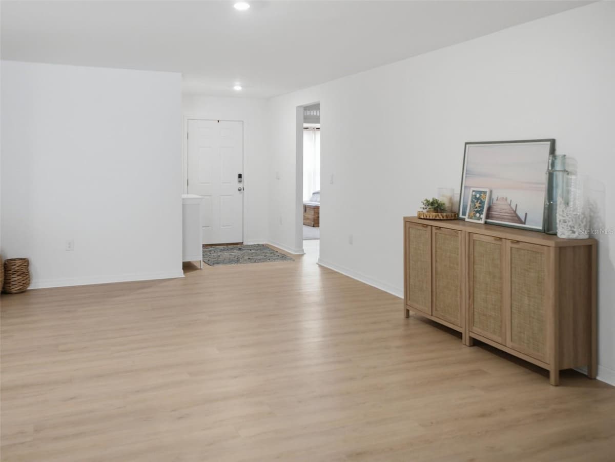 3276 CAMILO DRIVE — photo 6 of 46