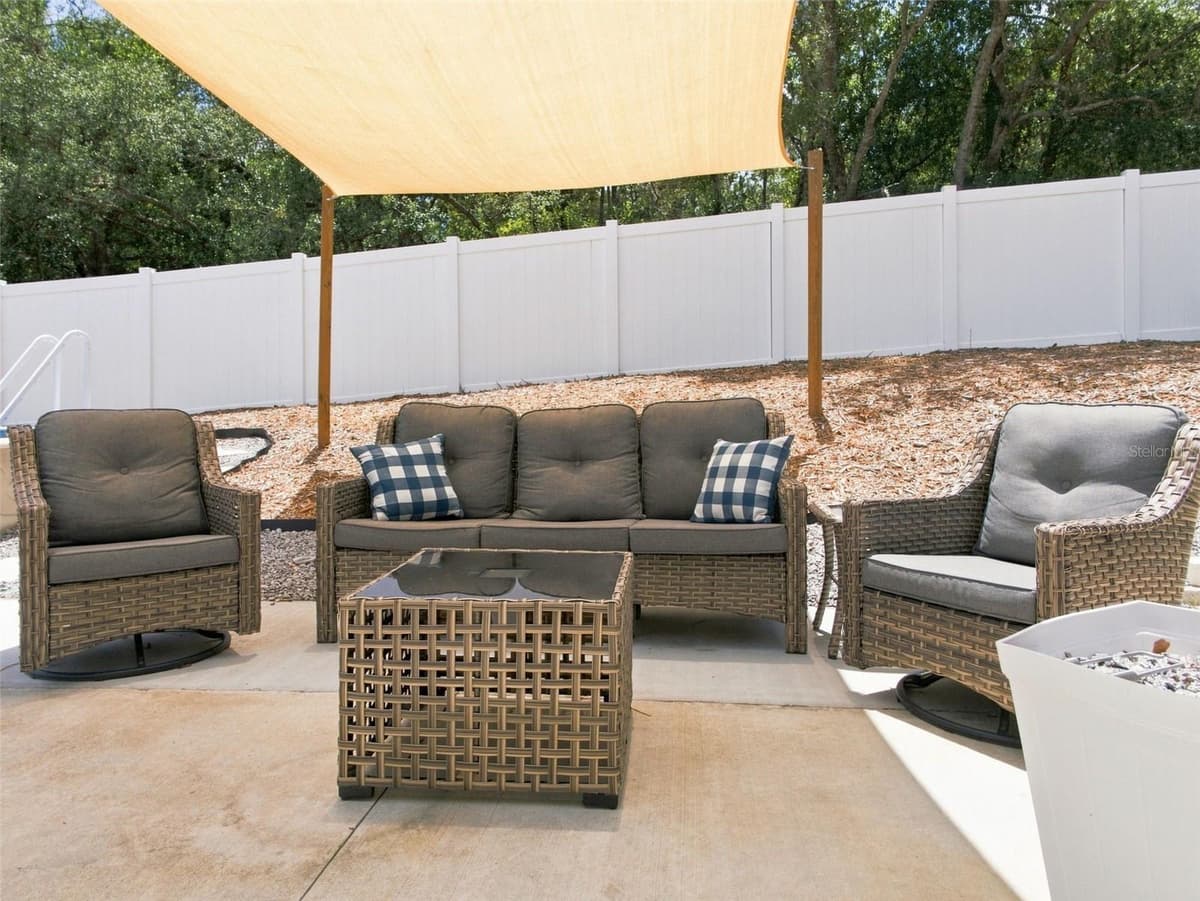 3276 CAMILO DRIVE — photo 33 of 46