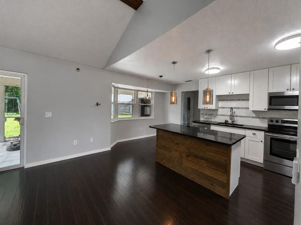 1432 LANDOVER AVENUE — photo 17 of 48